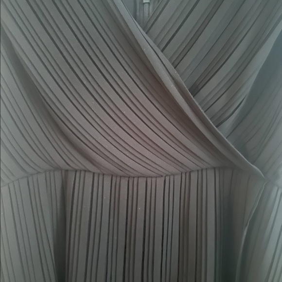 BCBG Max Azria Black Pleated Blouse – Flowy Modern Fit - Picture 4 of 4